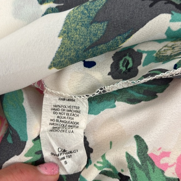 GORGEOUS FORAL TOP - Picture 4 of 4